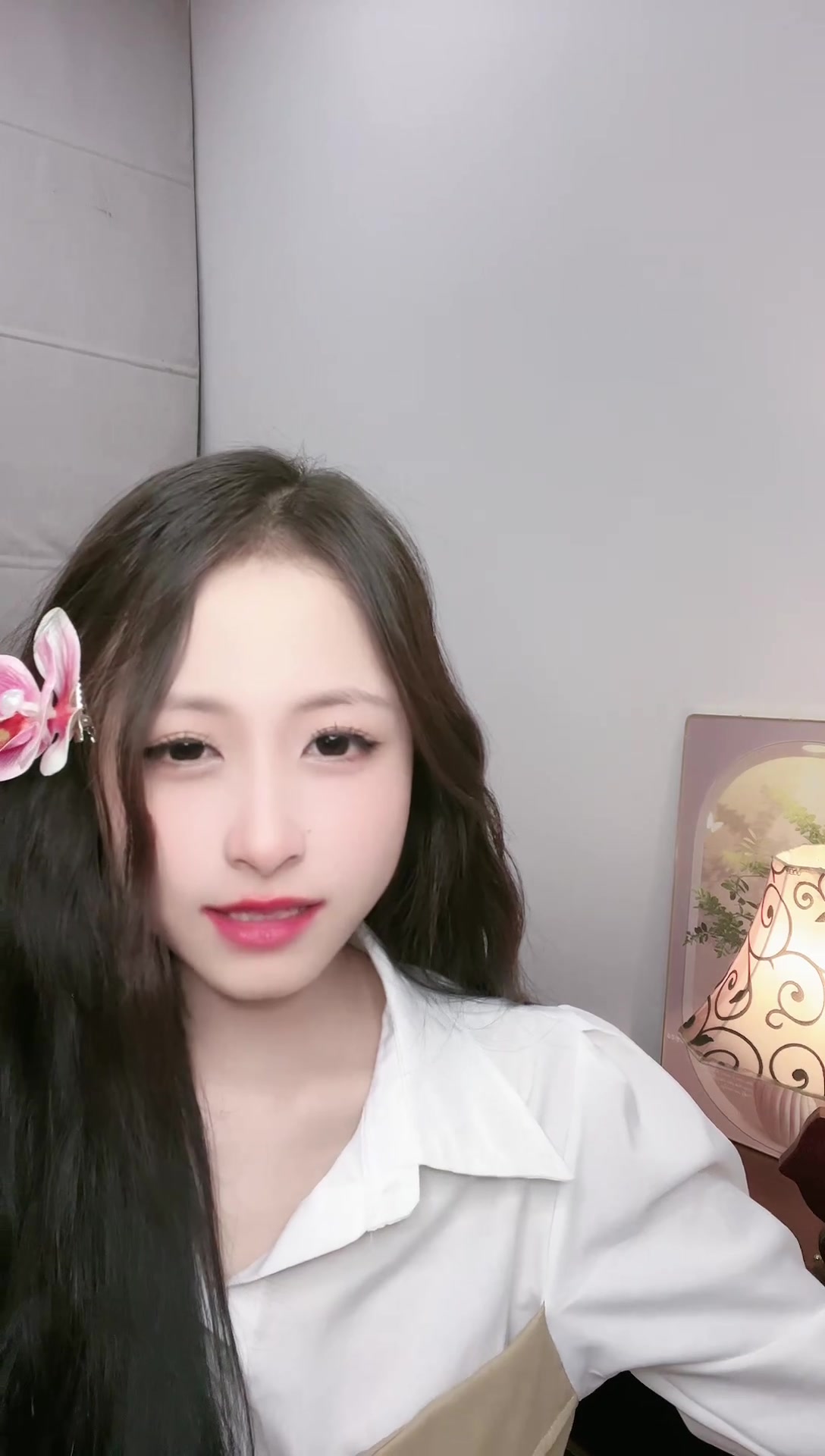 越南版小苹果女生版越南拾荒女孩小林丹视频全集-第2张图片-太平洋在线下载